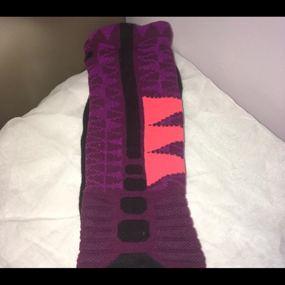 Elite Socks - Picture 3 of 4